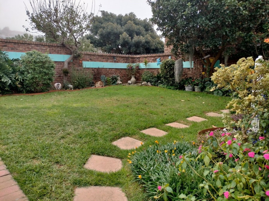 3 Bedroom Property for Sale in Deoville Park Western Cape